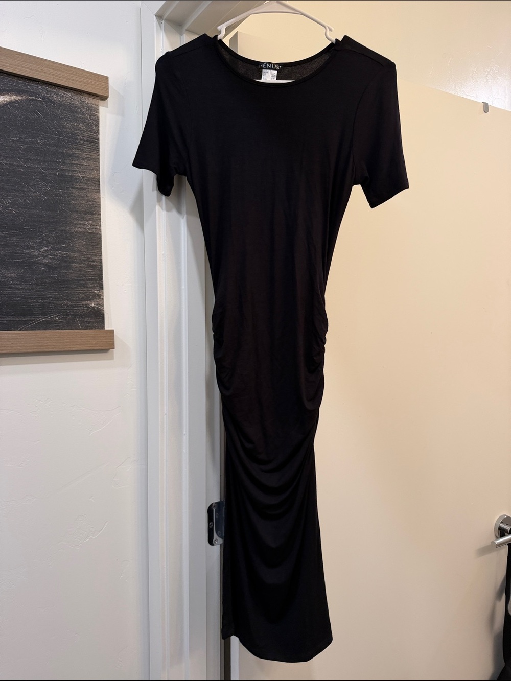 VENUS Black Short-Sleeve Ruched Midi Dress